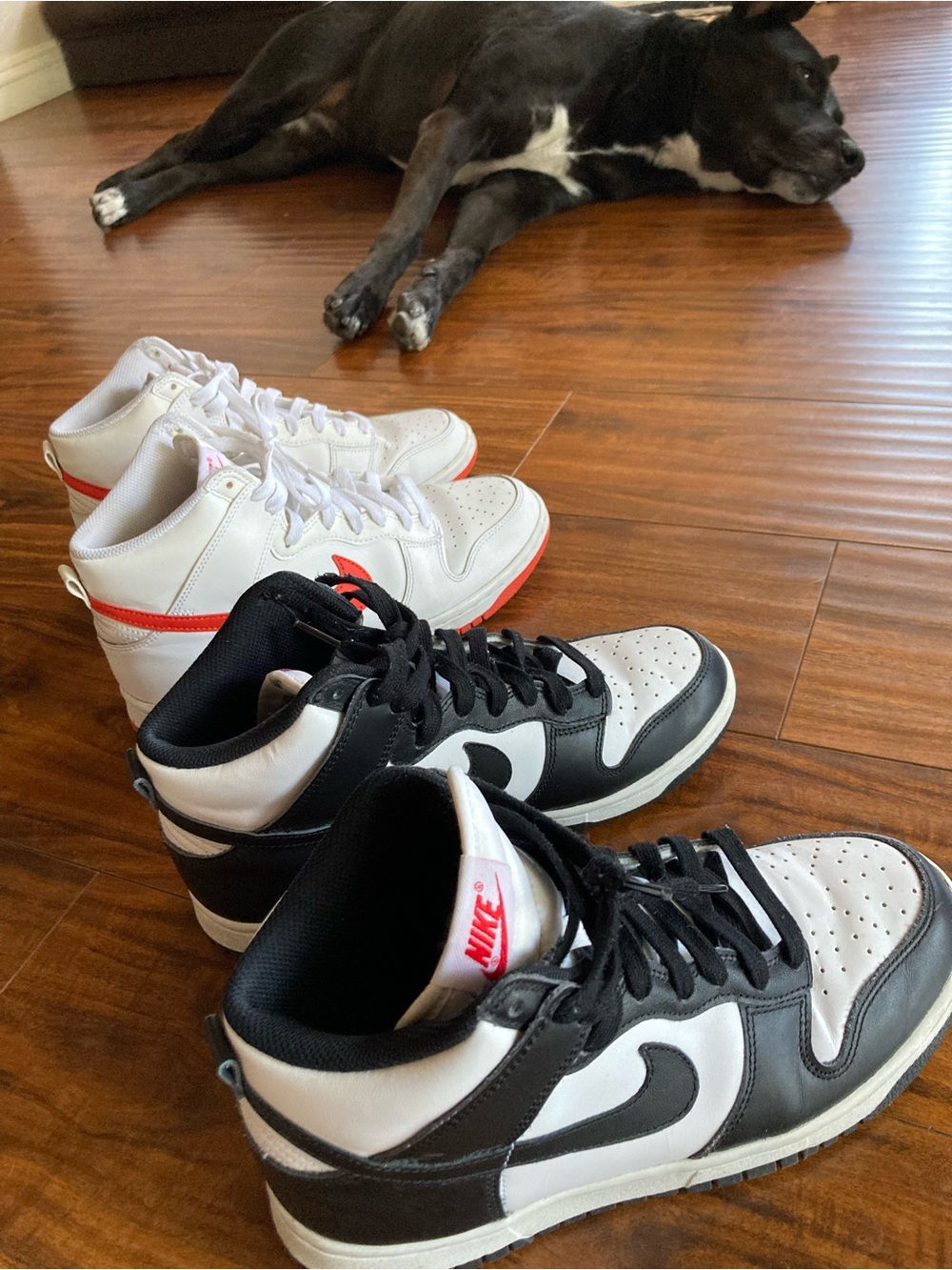 Nike High-Top Sneakers in White/Orange and Panda - Picture 2 of 2